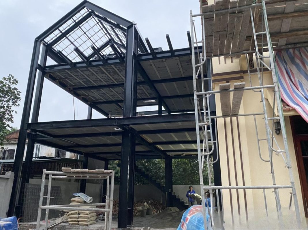 Thi công Nhà xưởng – Kết cấu thép – Dầm trục tại Gia Lai